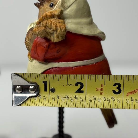 Thanksgiving Pilgrim Bird Figurines (set of 2) - Picture 12 of 13